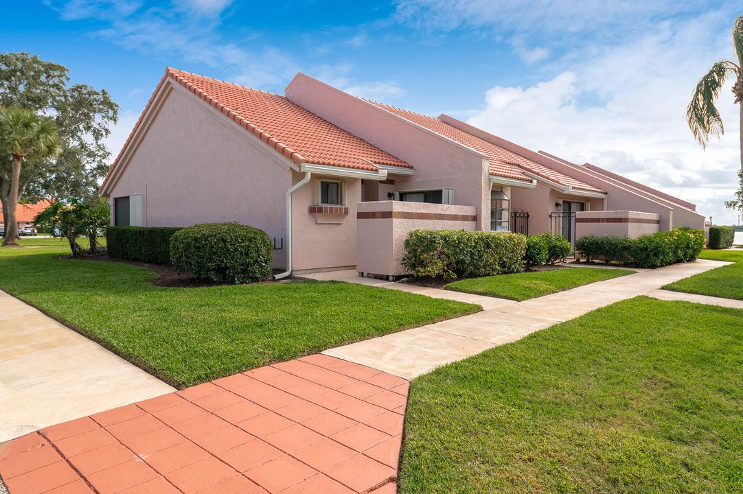 待售: $390,000 (3 贝兹, 3 浴室, 1722 平方英尺)