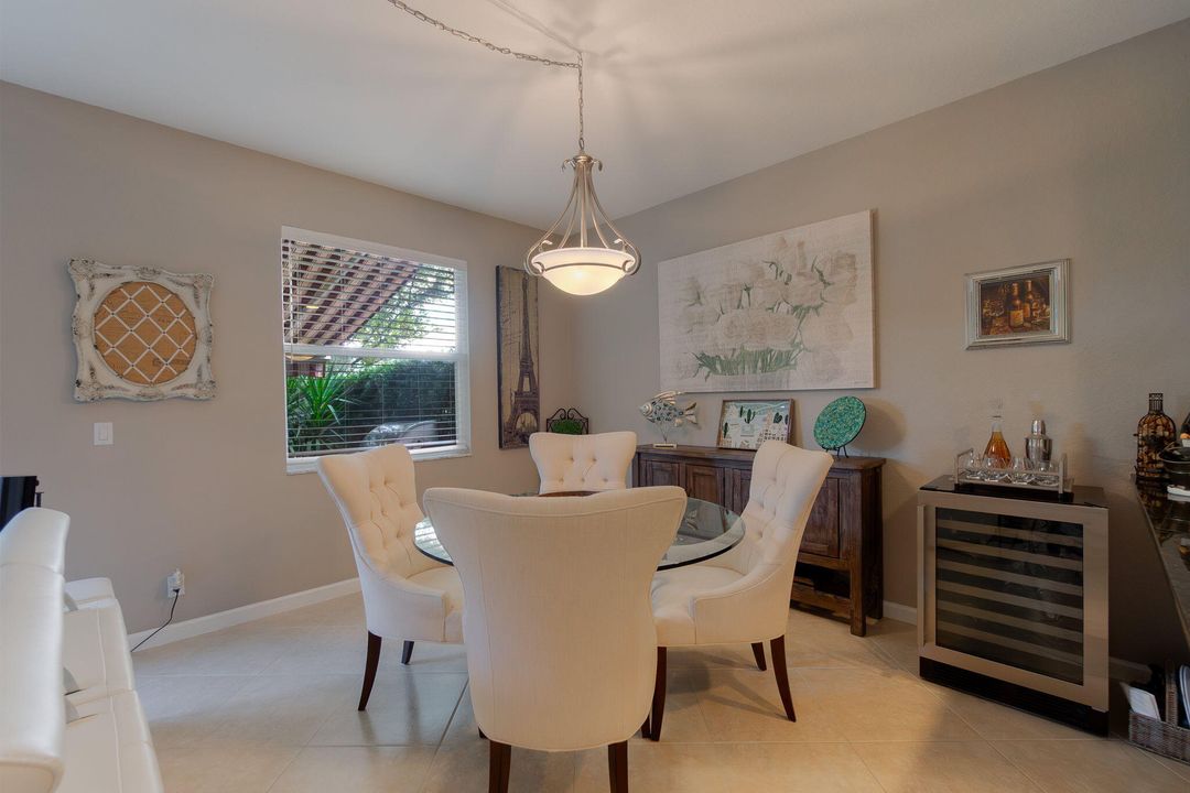 На продажу: $598,800 (4 спален, 3 ванн, 2689 Квадратных фут)