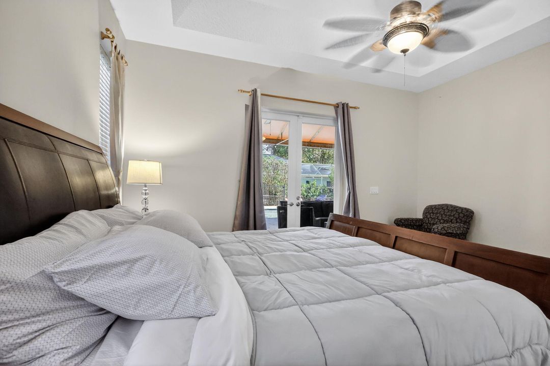 В аренду: $9,500 (4 спален, 3 ванн, 2500 Квадратных фут)