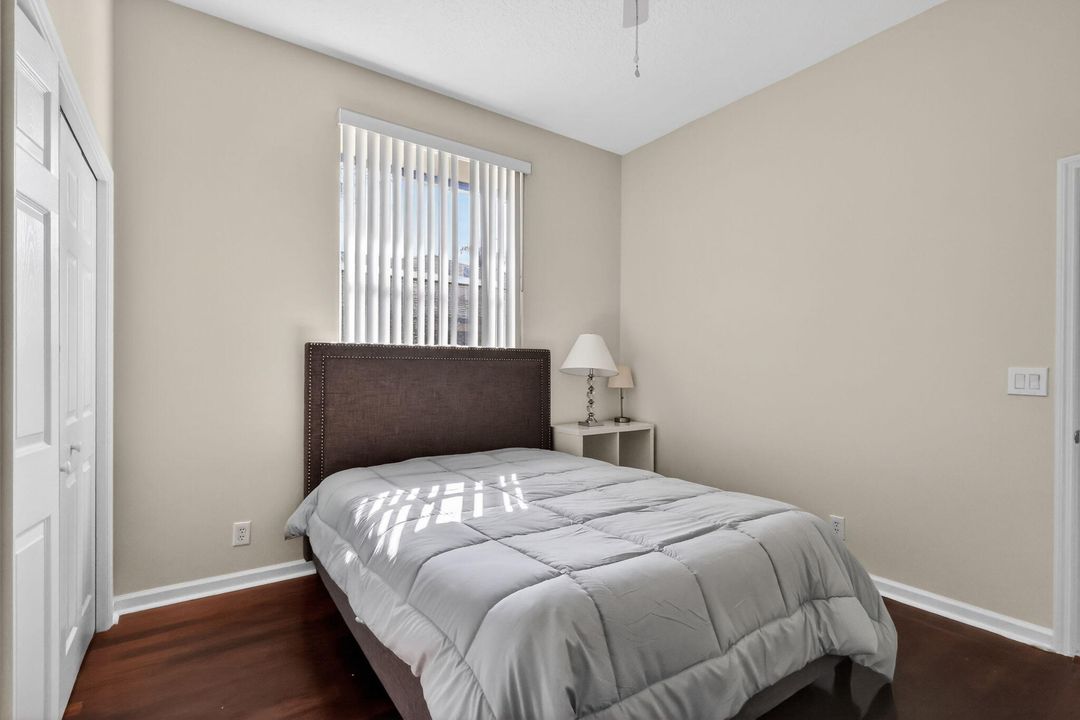 В аренду: $9,500 (4 спален, 3 ванн, 2500 Квадратных фут)