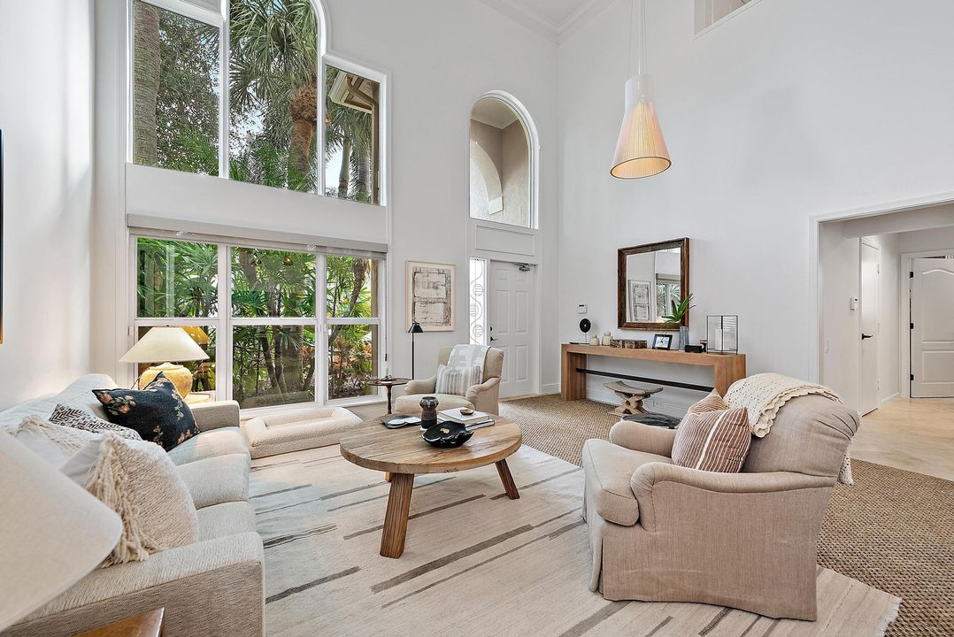 На продажу: $1,500,000 (4 спален, 2 ванн, 2719 Квадратных фут)