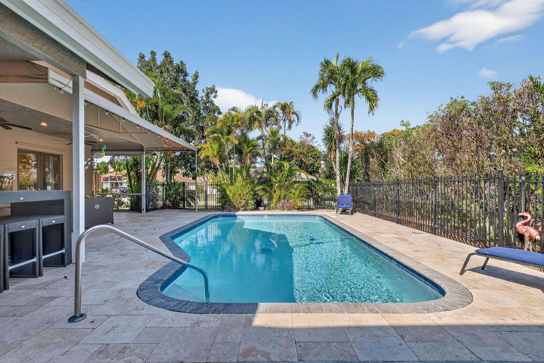 В аренду: $9,500 (4 спален, 3 ванн, 2500 Квадратных фут)