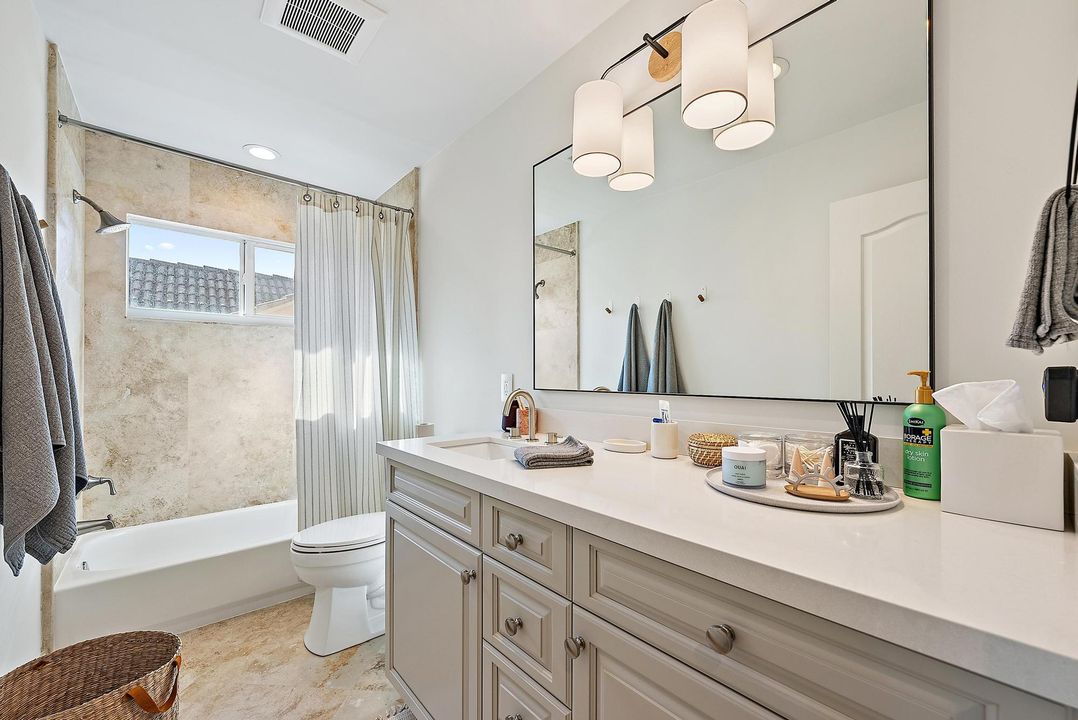 На продажу: $1,500,000 (4 спален, 2 ванн, 2719 Квадратных фут)