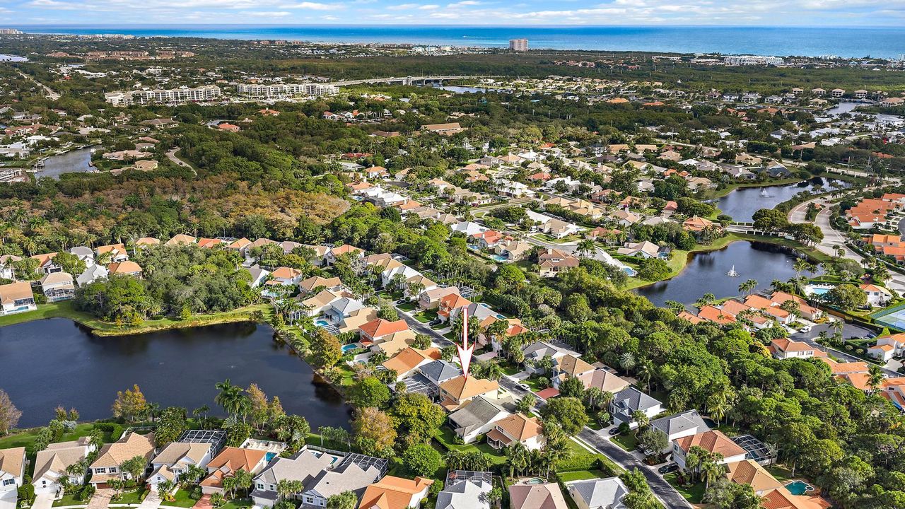 На продажу: $1,500,000 (4 спален, 2 ванн, 2719 Квадратных фут)