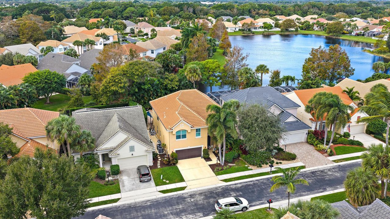 На продажу: $1,500,000 (4 спален, 2 ванн, 2719 Квадратных фут)