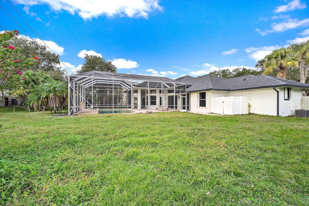 For Sale: $1,500,000 (4 beds, 3 baths, 3169 Square Feet)