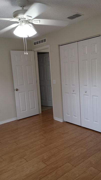 For Rent: $2,880 (4 beds, 2 baths, 2108 Square Feet)