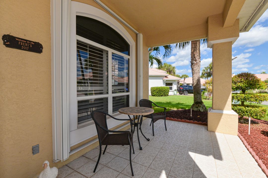 For Sale: $389,000 (3 beds, 2 baths, 2102 Square Feet)