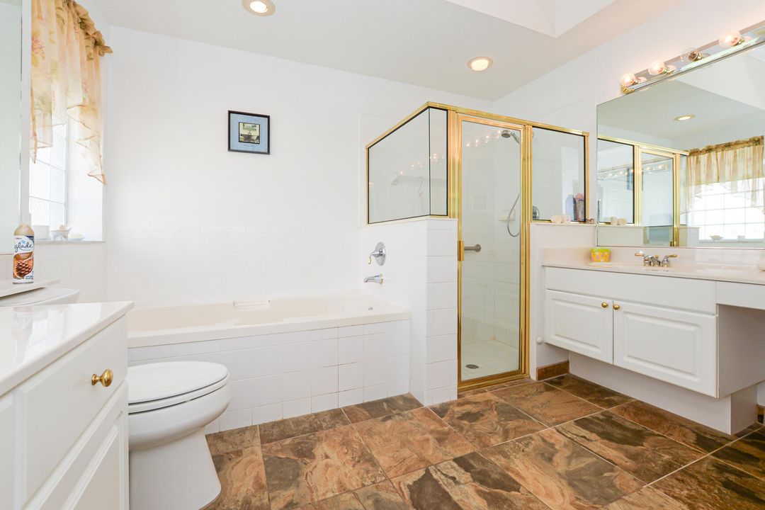 For Sale: $389,000 (3 beds, 2 baths, 2102 Square Feet)