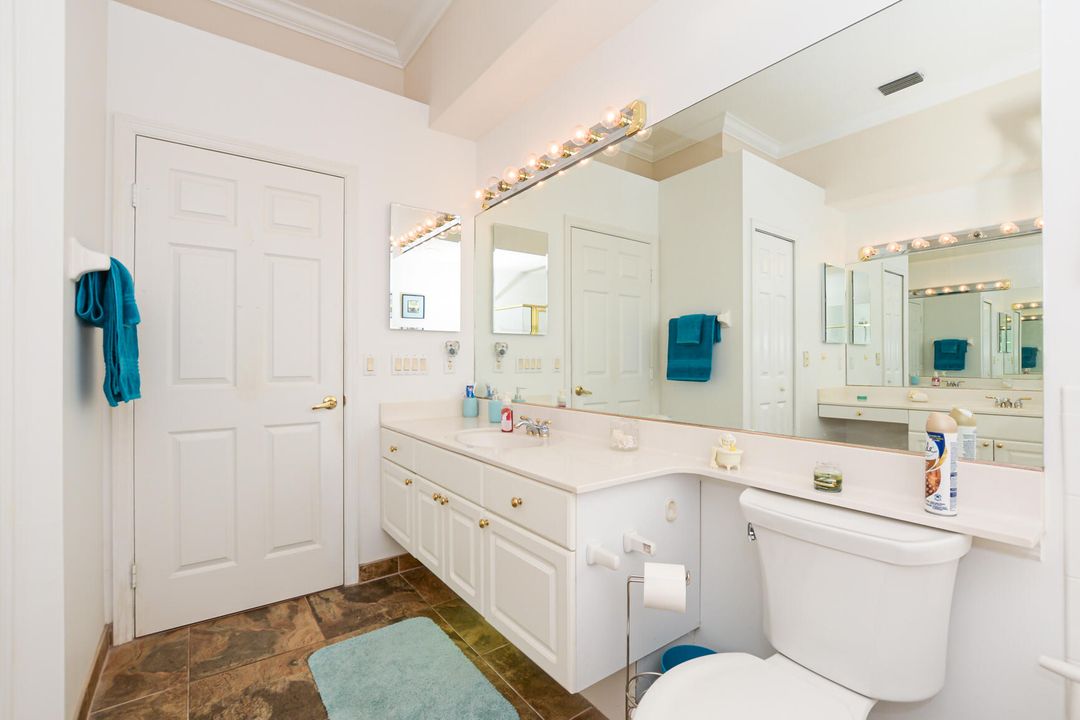 For Sale: $389,000 (3 beds, 2 baths, 2102 Square Feet)