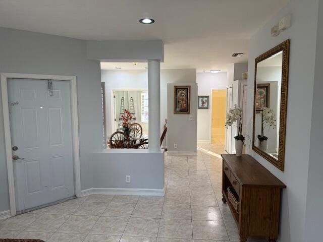 出租: $2,500 (3 贝兹, 2 浴室, 1200 平方英尺)