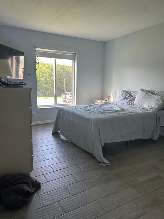 En Venta: $260,000 (2 camas, 2 baños, 1090 Pies cuadrados)