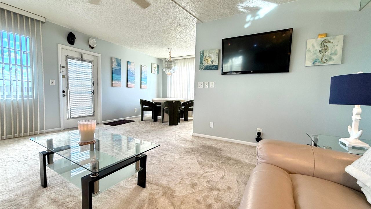 En Venta: $140,000 (2 camas, 1 baños, 860 Pies cuadrados)