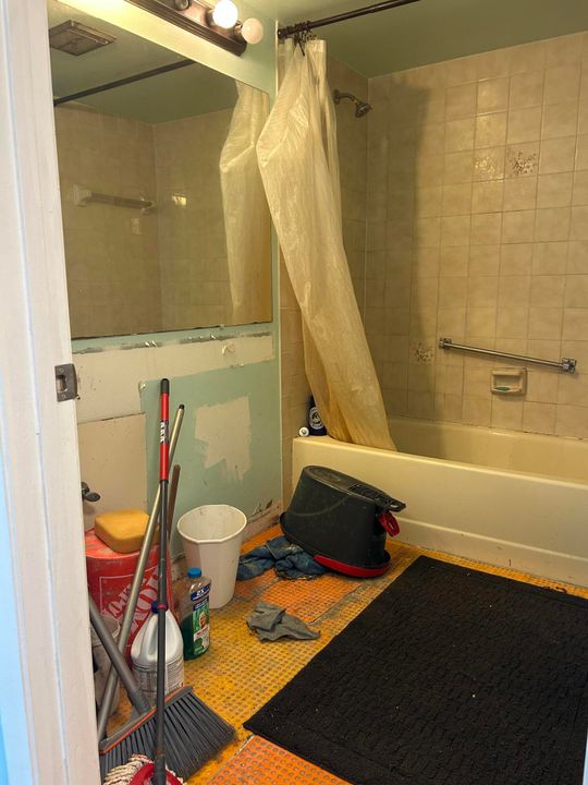 En Venta: $260,000 (2 camas, 2 baños, 1090 Pies cuadrados)