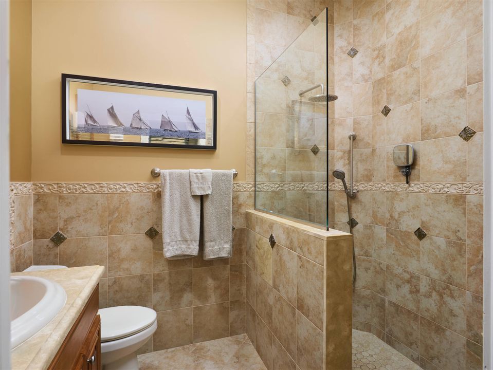 待售: $750,000 (3 贝兹, 2 浴室, 1983 平方英尺)