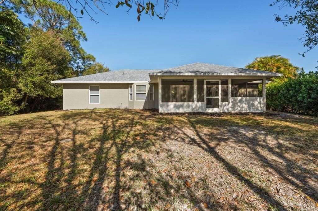 For Sale: $339,900 (3 beds, 2 baths, 1309 Square Feet)