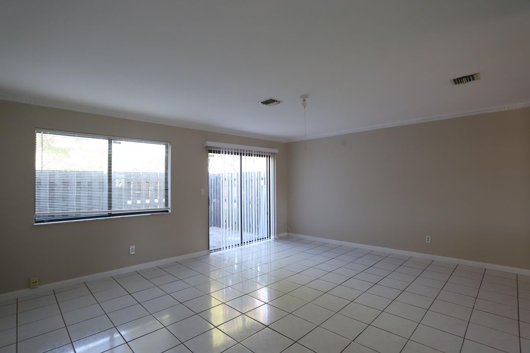 For Rent: $2,150 (3 beds, 2 baths, 1226 Square Feet)