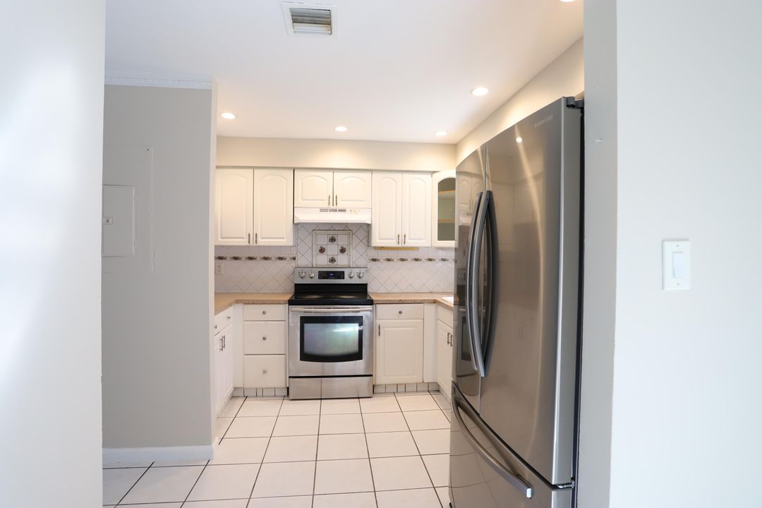 For Rent: $2,150 (3 beds, 2 baths, 1226 Square Feet)