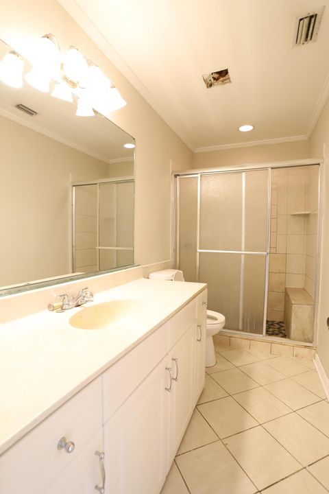 For Rent: $2,150 (3 beds, 2 baths, 1226 Square Feet)