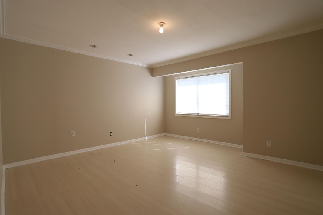 For Rent: $2,150 (3 beds, 2 baths, 1226 Square Feet)