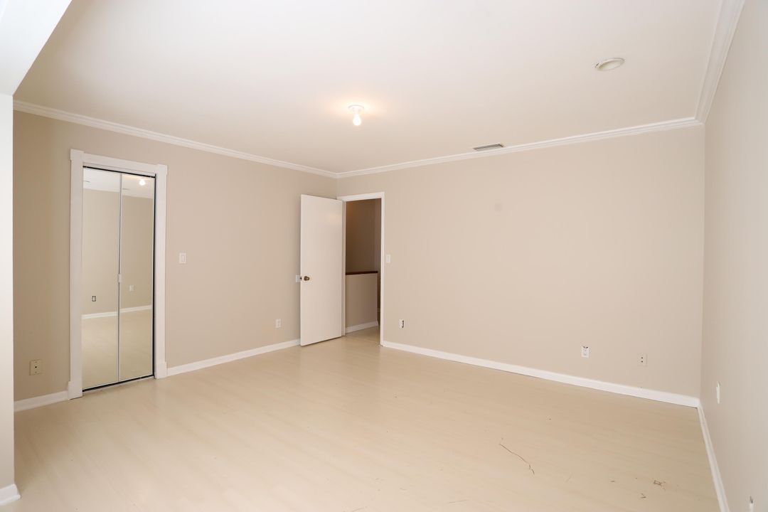 For Rent: $2,150 (3 beds, 2 baths, 1226 Square Feet)