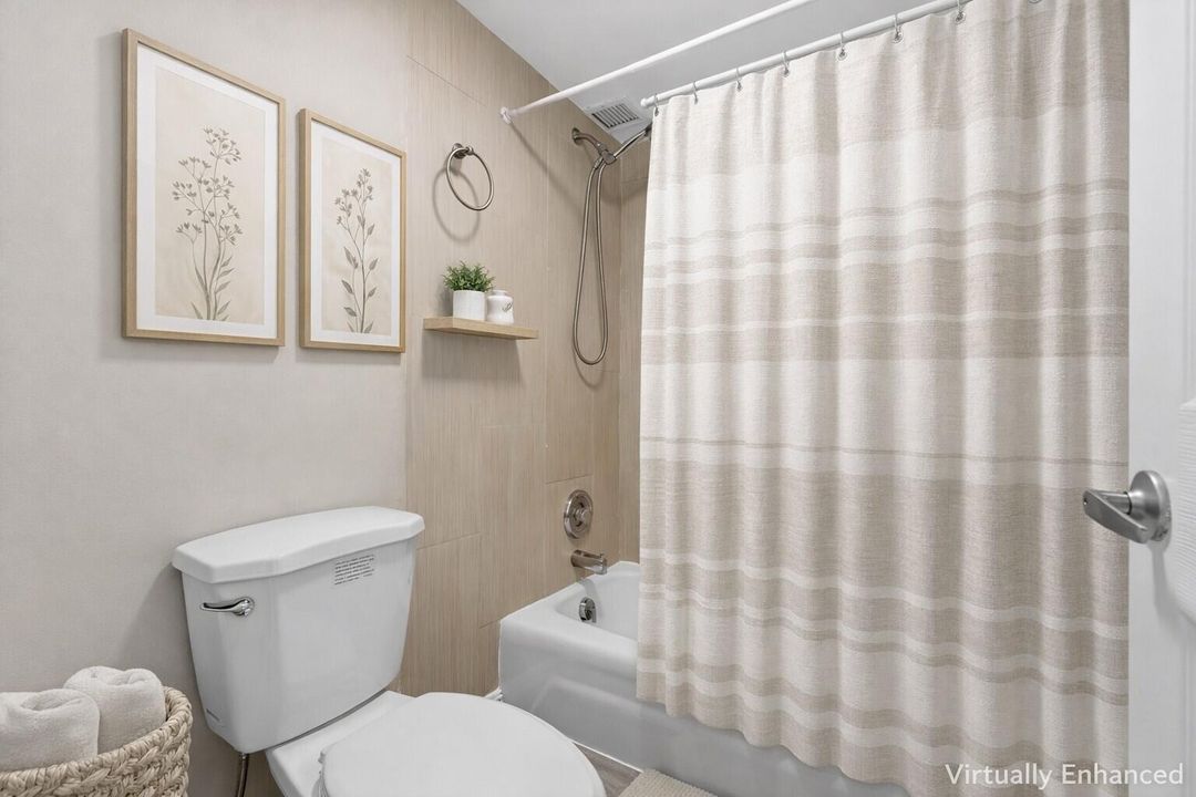 出租: $2,500 (2 贝兹, 2 浴室, 1130 平方英尺)