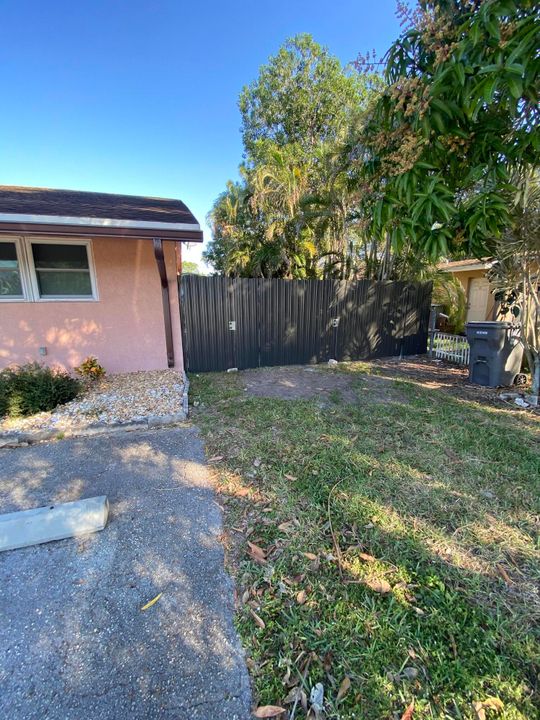 For Rent: $2,600 (2 beds, 1 baths, 1866 Square Feet)