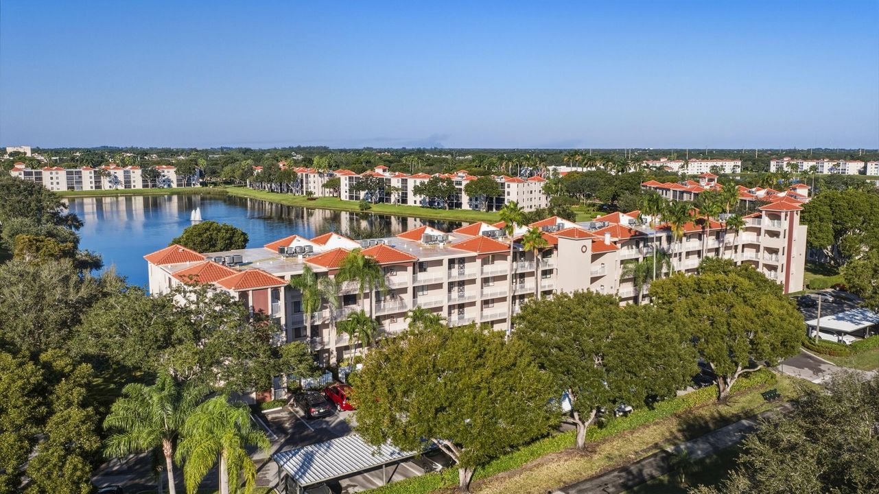 For Sale: $389,900 (2 beds, 2 baths, 1460 Square Feet)