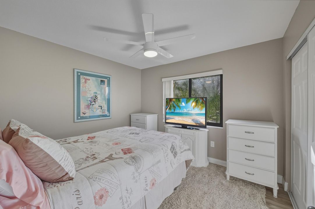 For Sale: $389,900 (2 beds, 2 baths, 1460 Square Feet)