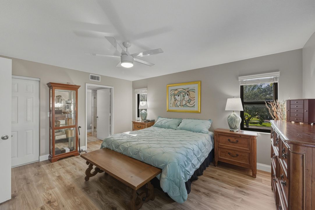 For Sale: $389,900 (2 beds, 2 baths, 1460 Square Feet)