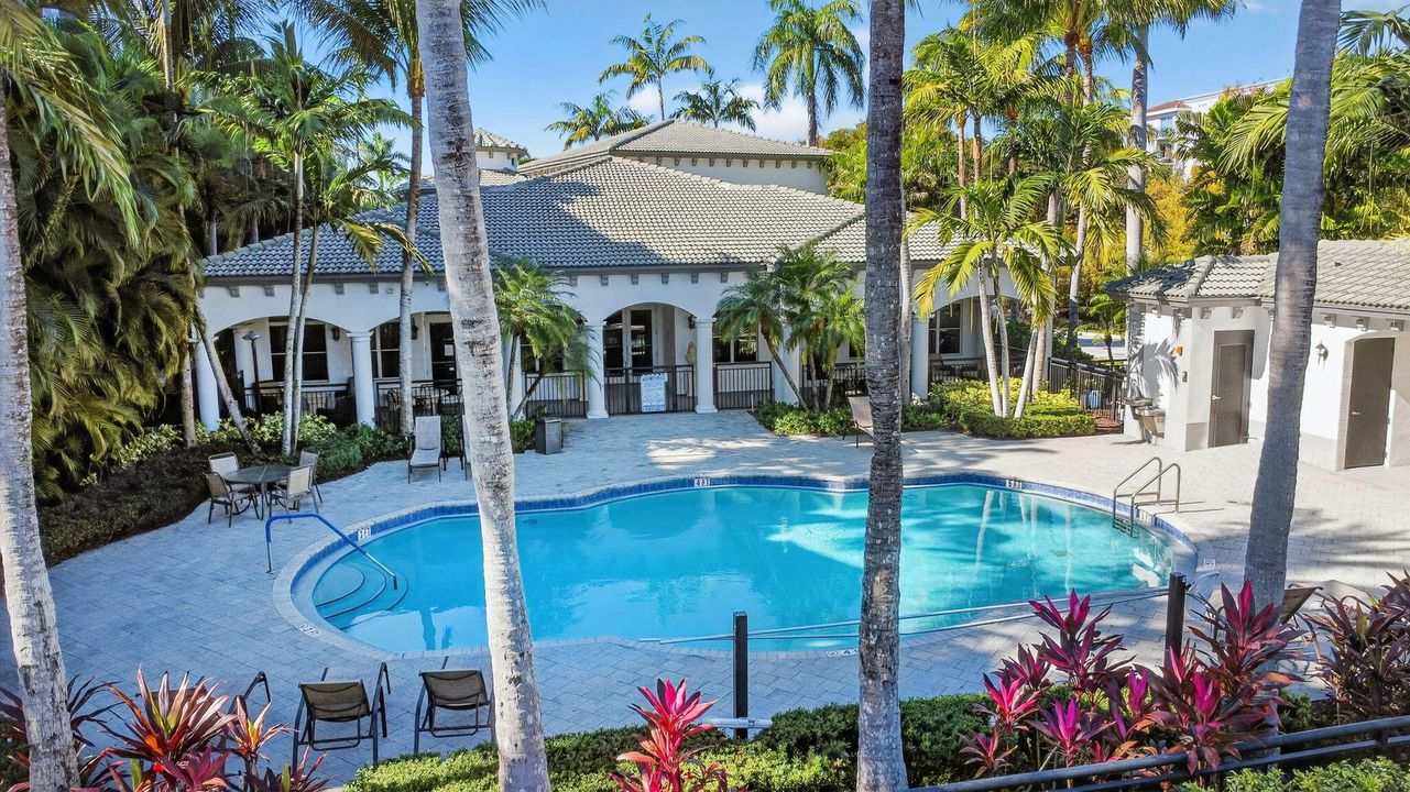 For Rent: $2,500 (2 beds, 2 baths, 1137 Square Feet)