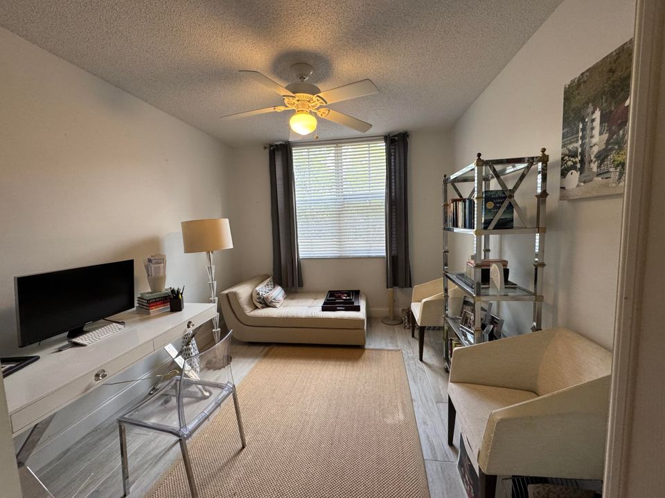 For Rent: $2,900 (3 beds, 2 baths, 1479 Square Feet)