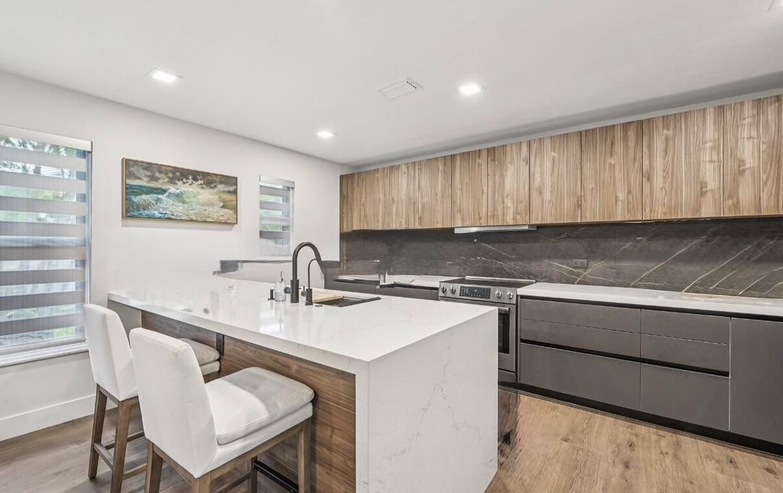 待售: $674,999 (2 贝兹, 2 浴室, 1500 平方英尺)