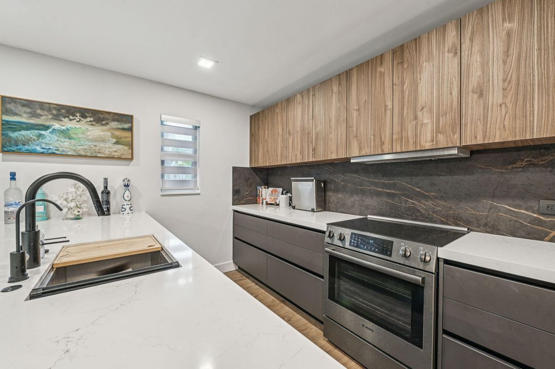 待售: $674,999 (2 贝兹, 2 浴室, 1500 平方英尺)