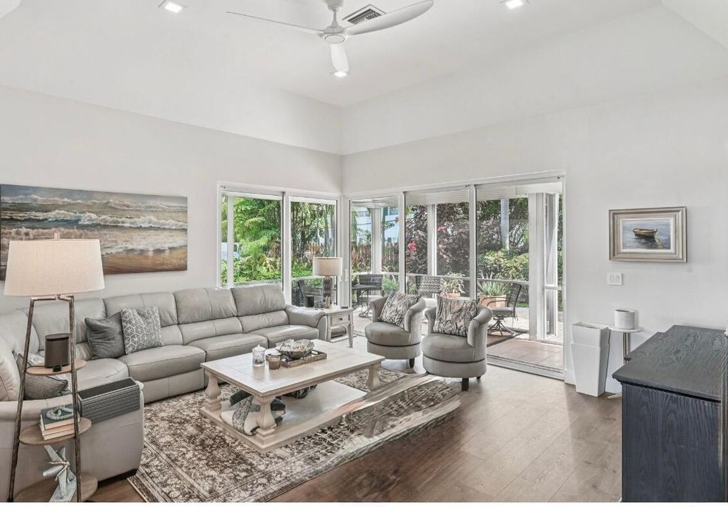 待售: $674,999 (2 贝兹, 2 浴室, 1500 平方英尺)