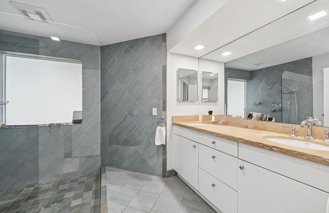 待售: $674,999 (2 贝兹, 2 浴室, 1500 平方英尺)