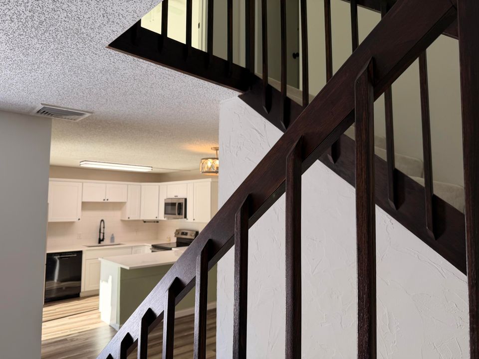 For Sale: $419,900 (2 beds, 2 baths, 1596 Square Feet)