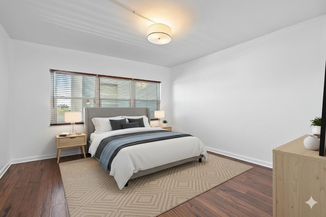 For Rent: $2,400 (2 beds, 2 baths, 1078 Square Feet)