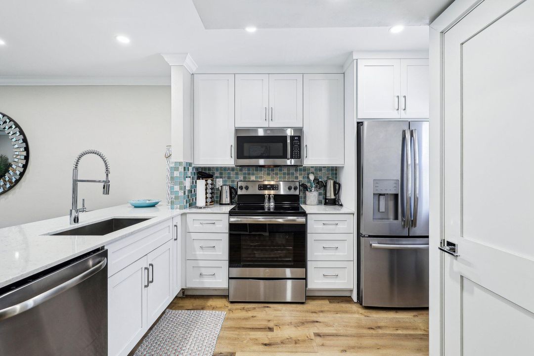 待售: $574,900 (2 贝兹, 2 浴室, 1008 平方英尺)