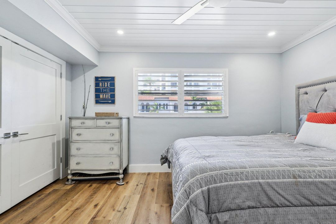 待售: $574,900 (2 贝兹, 2 浴室, 1008 平方英尺)