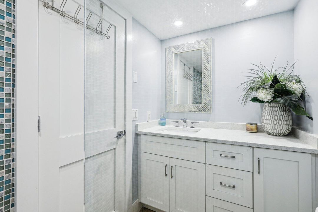 待售: $574,900 (2 贝兹, 2 浴室, 1008 平方英尺)