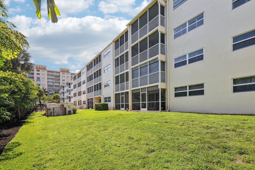 待售: $574,900 (2 贝兹, 2 浴室, 1008 平方英尺)