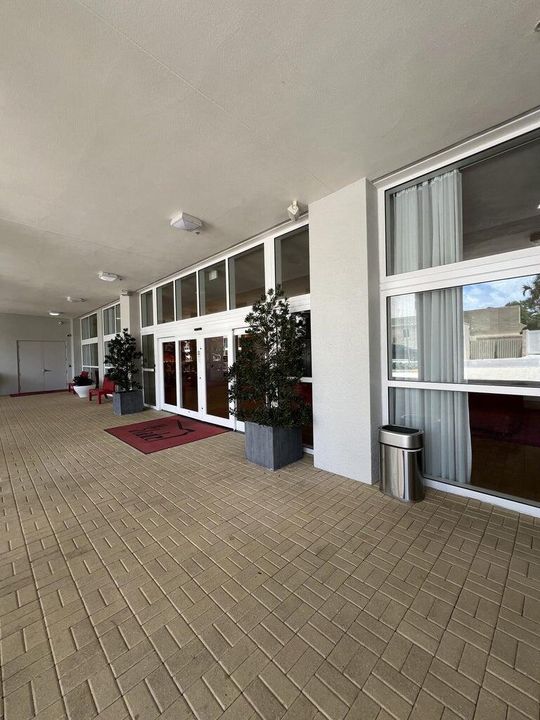 В аренду: $3,000 (1 спален, 1 ванн, 777 Квадратных фут)