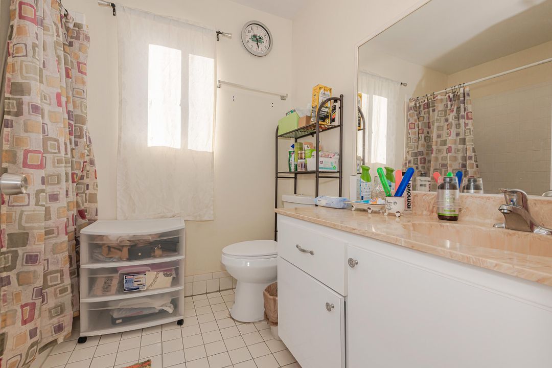 For Sale: $400,000 (4 beds, 2 baths, 1348 Square Feet)