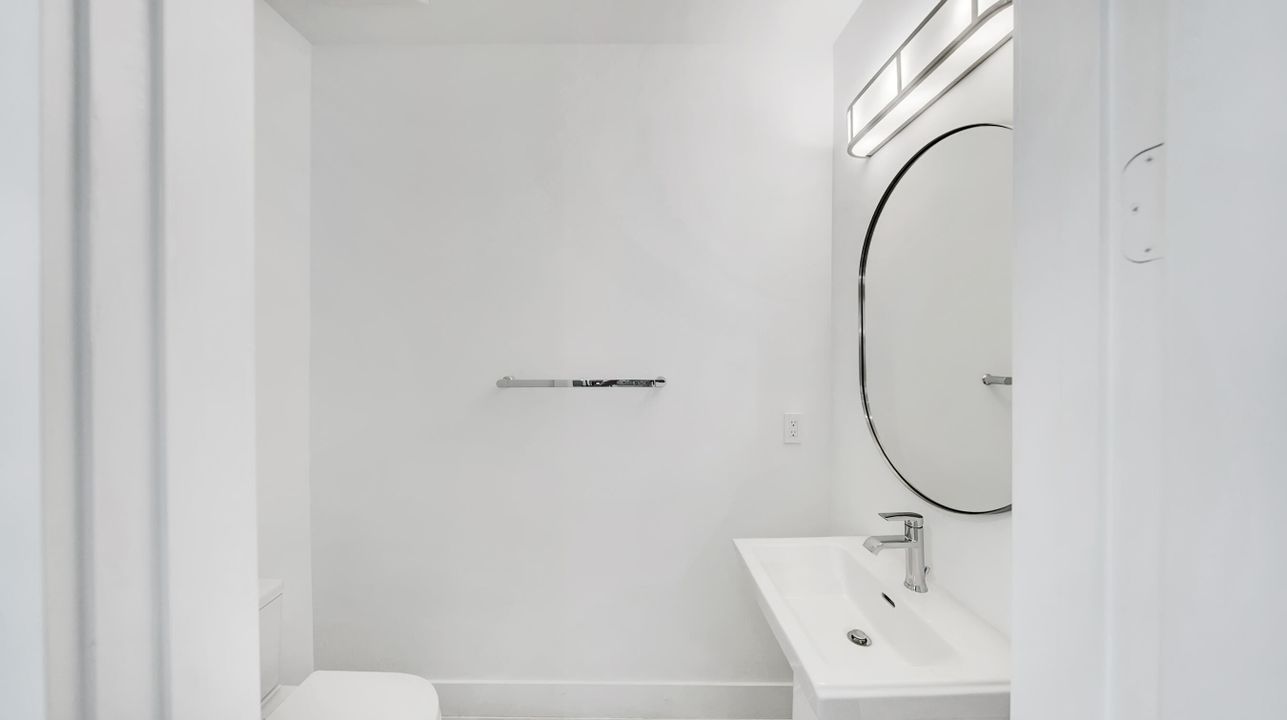 En Venta: $945,000 (3 camas, 3 baños, 1880 Pies cuadrados)