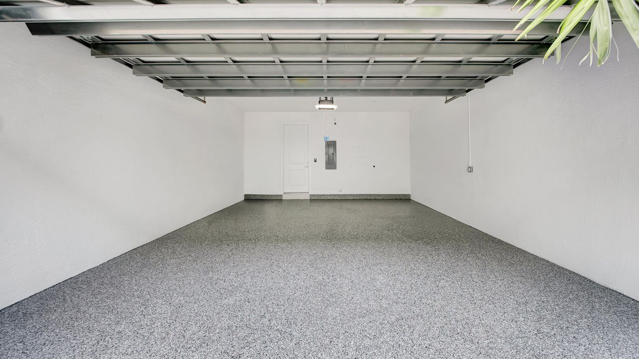 En Venta: $945,000 (3 camas, 3 baños, 1880 Pies cuadrados)