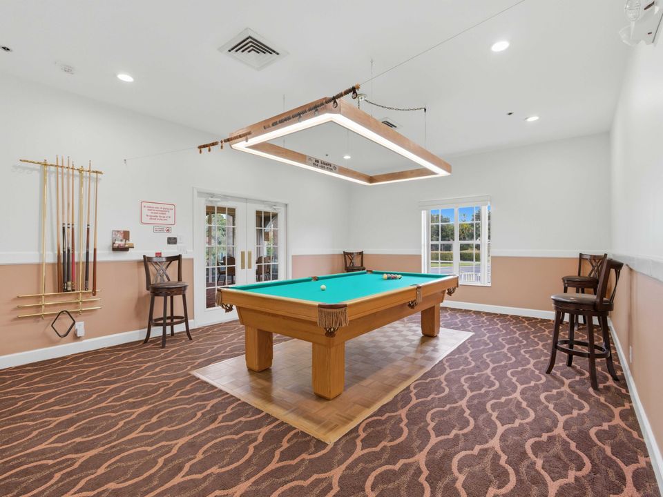 На продажу: $275,000 (3 спален, 2 ванн, 1575 Квадратных фут)