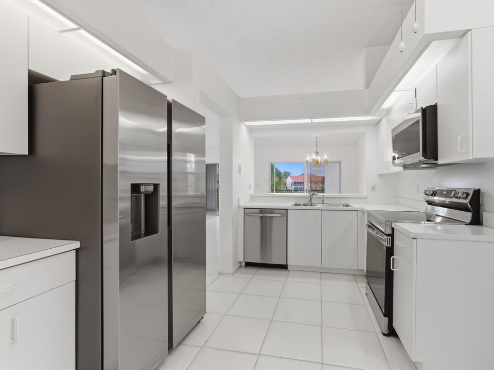 На продажу: $275,000 (3 спален, 2 ванн, 1575 Квадратных фут)