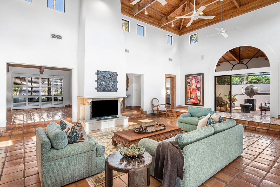 На продажу: $1,995,000 (4 спален, 4 ванн, 4023 Квадратных фут)