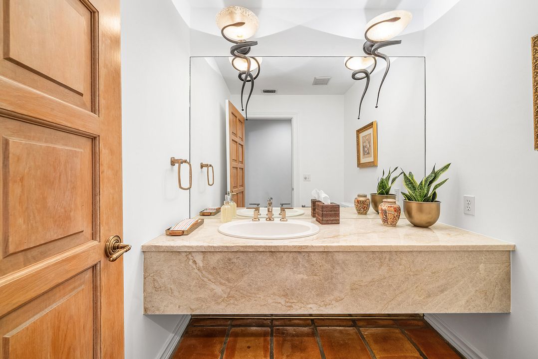 На продажу: $1,995,000 (4 спален, 4 ванн, 4023 Квадратных фут)